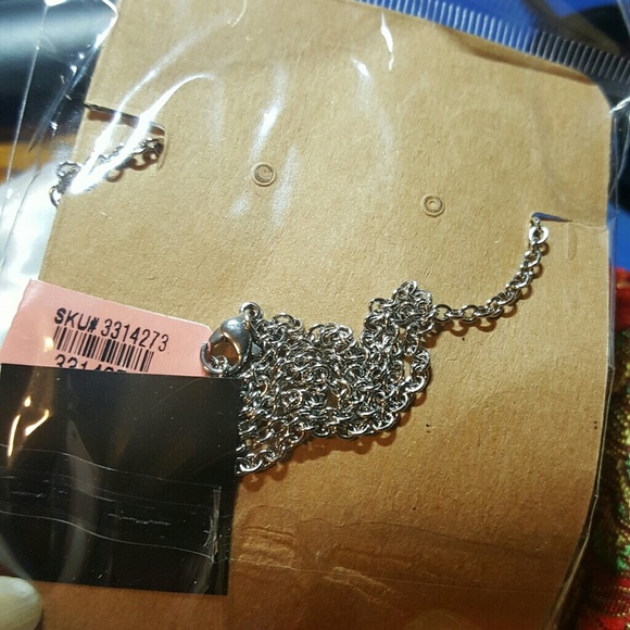 Blue Druzy Quartz Pendant Necklace - Picture 4 of 5